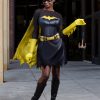 Fantasia feminina DC Deluxe Batgirl – DC Deluxe Batgirl Women’s Costume
